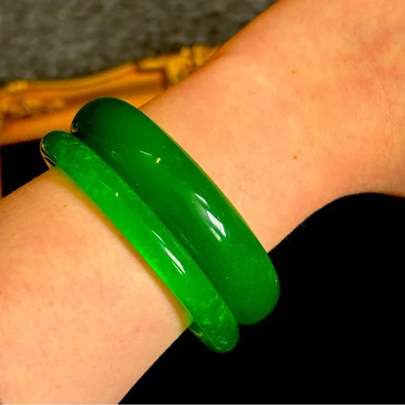 Dyed Quartz Bangles - Picture 3 of 4